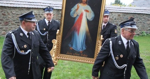 Obraz Jezusa Miłosiernego w Niegosławicach