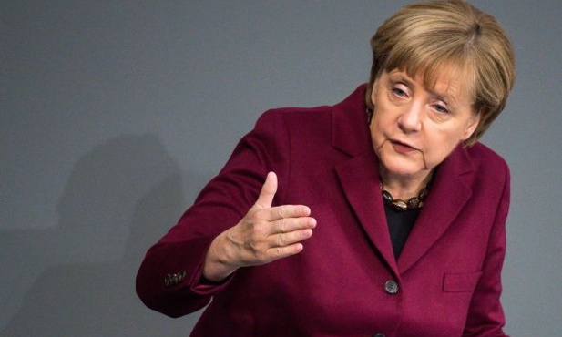 Merkel chce stałego mechanizmu podziału uchodźców