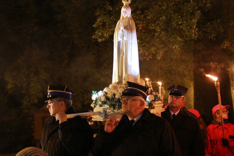 Procesja fatimska w Oleśnie