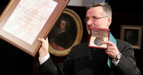 W styczniu tego roku KSN AW świętowało 25-lecie działalności. Na zdjęciu jego prezes ks. Stanisław Jurczuk