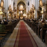 Niepełnosprawni u grobu św. Jadwigi (2015)