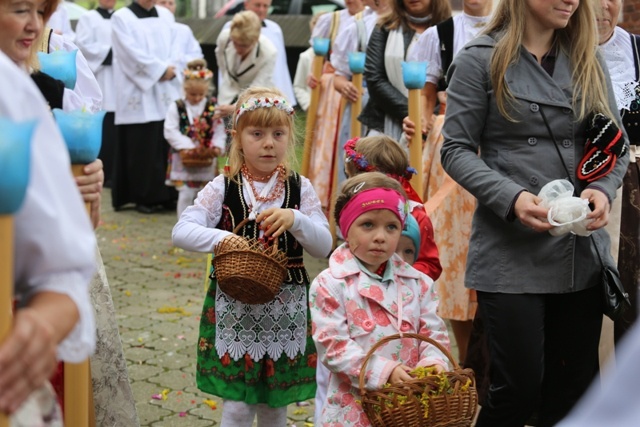 Jubileusz krzyża na wzgórzu w Starej Wsi