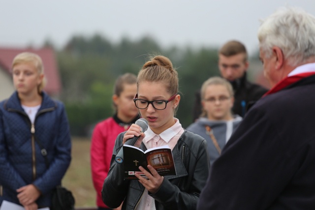 Jubileusz krzyża na wzgórzu w Starej Wsi