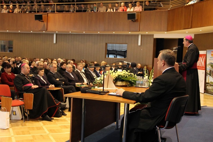 VIII Forum Ruchów i Stowarzyszeń Katolickich. Konferencje