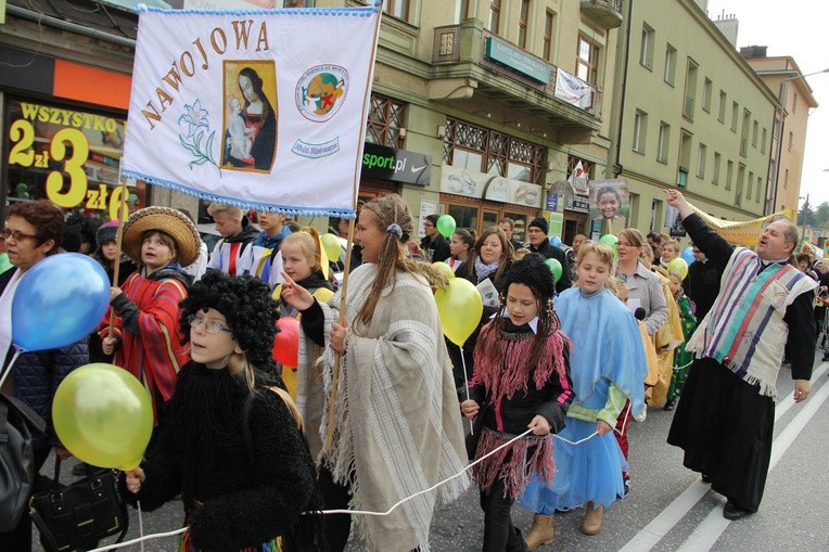 Niektórzy marsz przeszli tanecznym krokiem