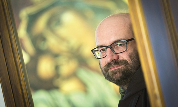 O. Ksawery Knotz  jest doktorem  teologii pastoralnej, duszpasterzem małżeństw. Prowadzi także rekolekcje dla małżeństw 