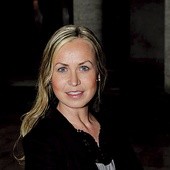 Ruth Nordström – adwokat, prezes Scandinavian Human Rights Lawyers – organizacji pozarządowej zajmującej się promowaniem i ochroną praw człowieka i godności ludzkiej w Skandynawii i w Europie. Mieszka w Szwecji.