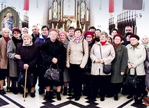 Członkowie Żywego Różańca z dekanatu pułtuskiego na ostatnim spotkaniu w kościele parafialnym w Pniewie
