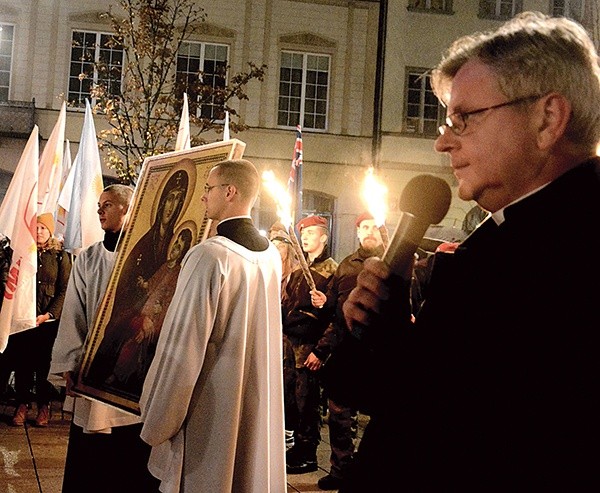 Pierwsze czuwanie nocne przy symbolach ŚDM odbyło się w kościele seminaryjnym