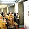 Po Mszy św. relikwiarz autorstwa Gustawa Zemły ze szczątkami świętej został zainstalowany w Panteonie Wielkich Polaków