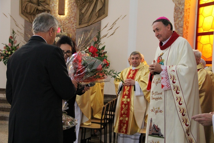 Konsekracja kościoła w Mielcu-Rzochowie