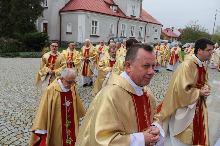 Konsekracja kościoła w Mielcu-Rzochowie