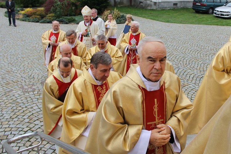 Konsekracja kościoła w Mielcu-Rzochowie