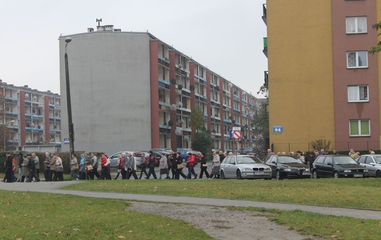 Różaniec na ulicach parafii