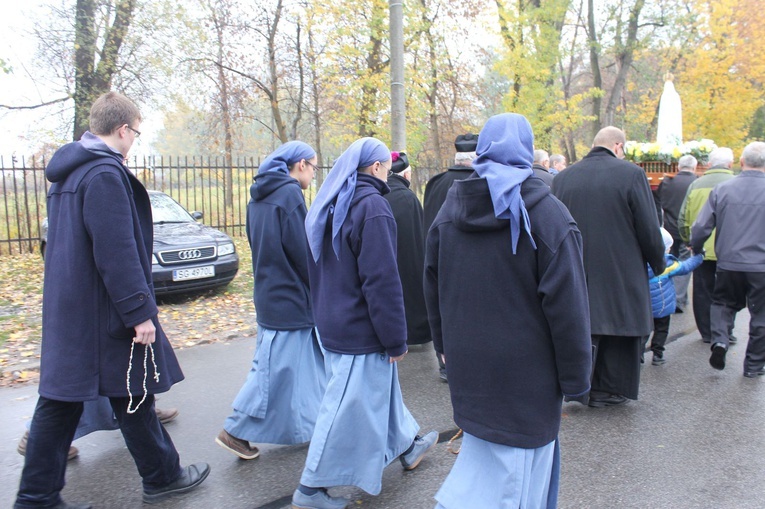 Różaniec na ulicach parafii