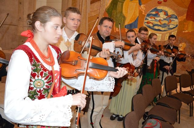 Górale w Centrum św. Jana Pawła II w Krakowie