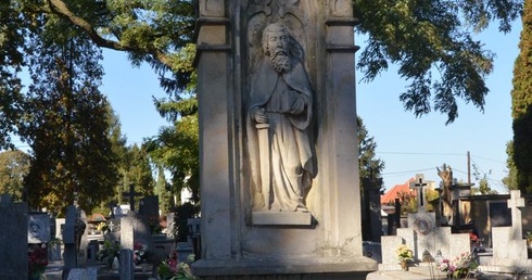 Cmentarz świętopawelski w Sandomierzu 