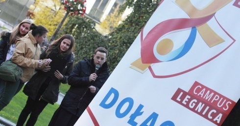 Młodzież wytrwała w modlitwie