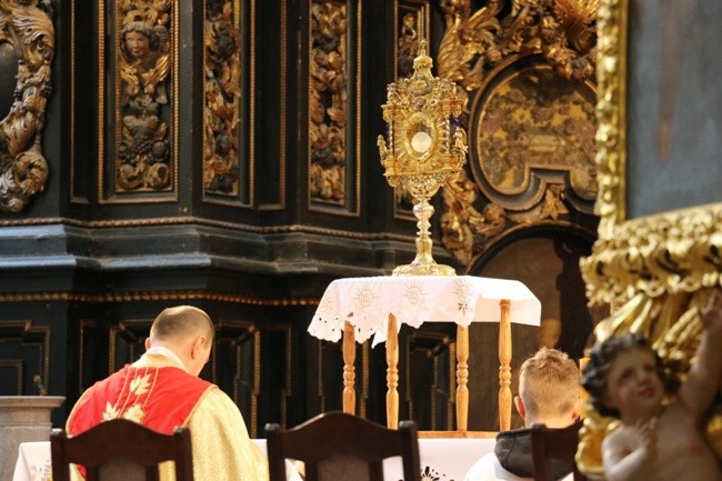 Gimnazjaliści w Henrykowie