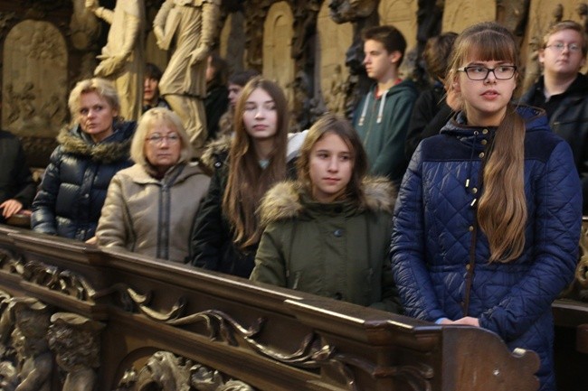 Gimnazjaliści w Henrykowie