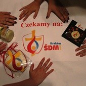 Wolontariusze Diecezjalnego Centrum ŚDM, którzy promują spotkanie w Krakowie przez oryginalne słodkie cegiełki, tym razem zapraszają do udziału w konkursie wiedzy