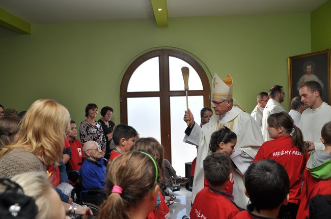 Poświęcenie kaplicy w hospicjum w Darłowie