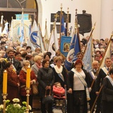 Żywy Różaniec w archikatedrze