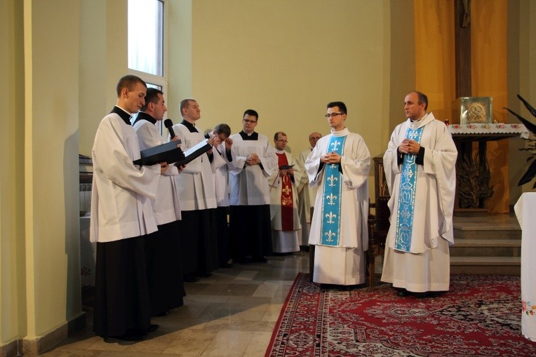 Obłóczyny kleryków WSD w Łowiczu