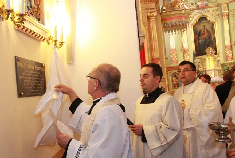 Łęg Tarnowski. Tablica ks. Klimaszewskiego