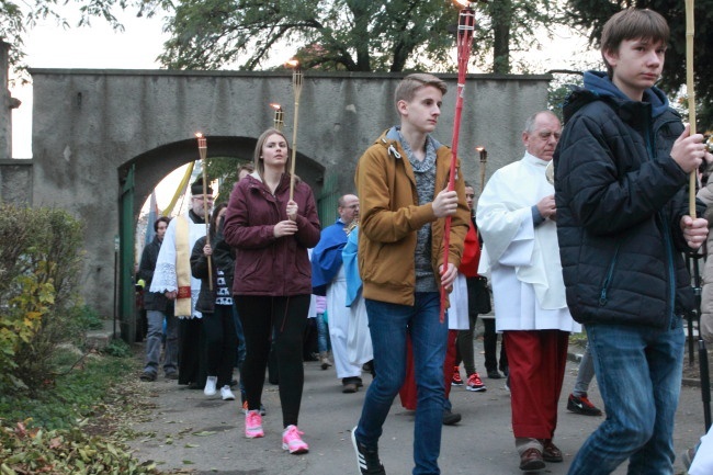 Złotoryjskie świętych marszowanie