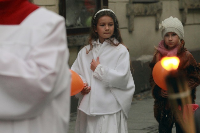 Złotoryjskie świętych marszowanie