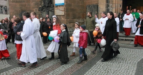 Złotoryjskie świętych marszowanie