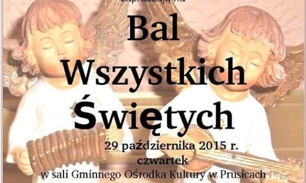 Holy Wins, Noc Świętych, procesje i czuwania