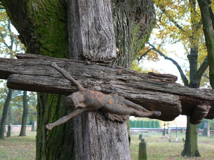 Stary Cmentarz na "Piaskach" w Miechocinie