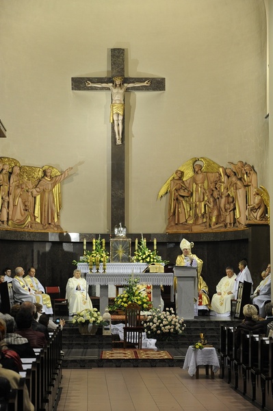 9. dziewica konsekrowana