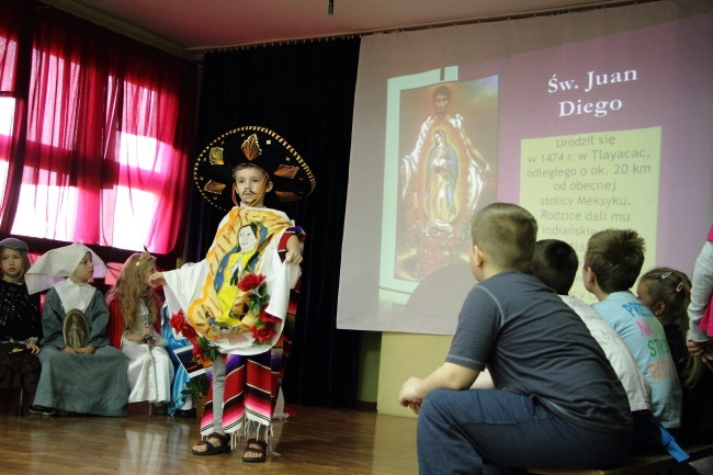 Korowód świętych na Piaskach Nowych