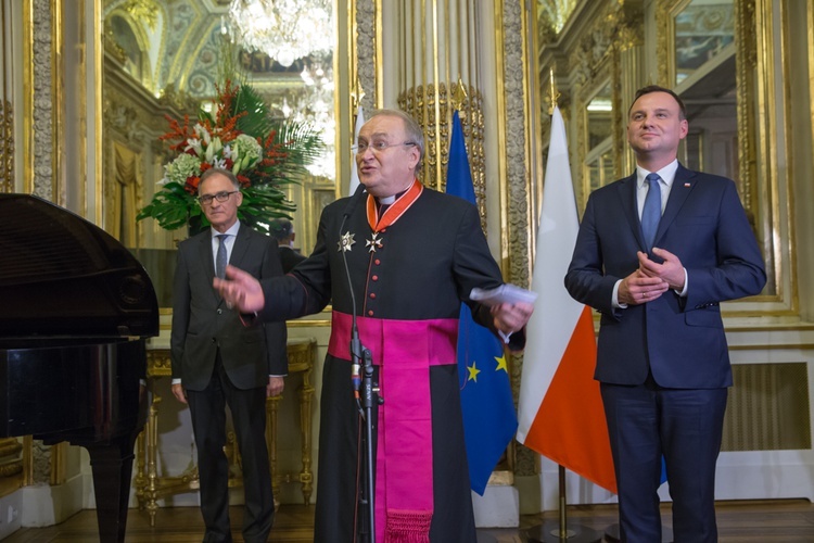 Odznaczenia dla zasłużonych na rzecz Polonii we Francji