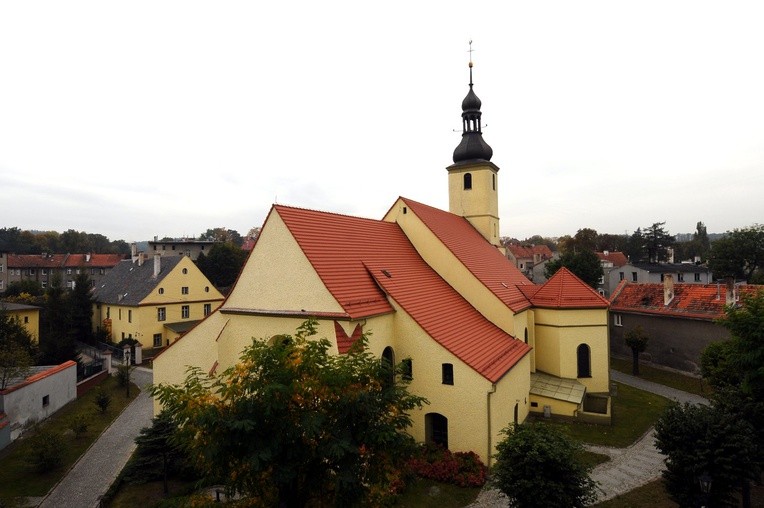 Na obu cmentarzach. Świebodzice