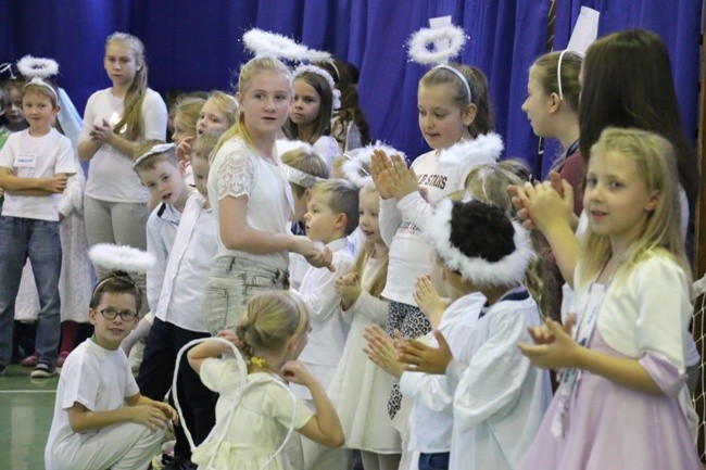 Bal Wszystkich Świętych w PSP nr 32