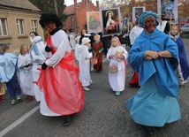 Korowód świętych w Sulęcinie