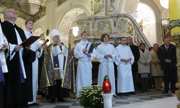 Procesja za zmarłych w Skoczowie