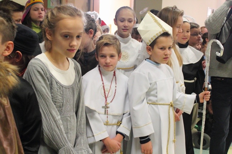 Święci w szkole