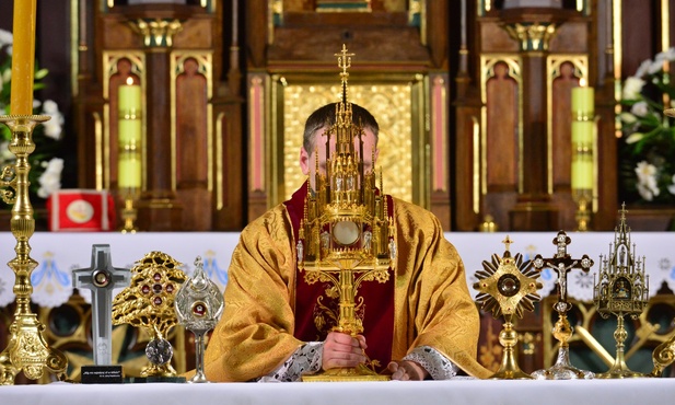Przepraszali za satanizm i okultyzm