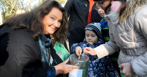 Puszki były pełne!