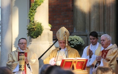 Eucharystii przewodniczył bp Roman Pindel