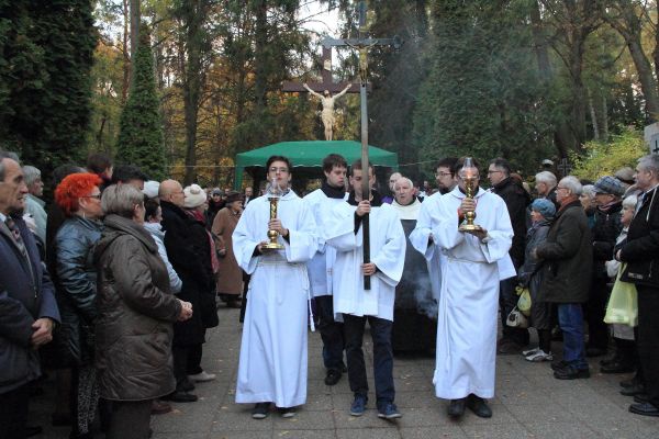 Uroczystość Wszystkich Świętych 