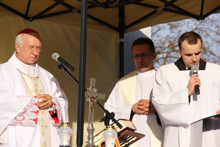 Uroczystość Wszystkich Świętych w Skierniewicach