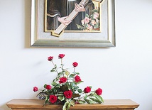 Obraz św. Rity w kościele Świętej Trójcy w Nowym Sączu jest autorską wizją Andrzeja Pasonia ze Starego Sącza