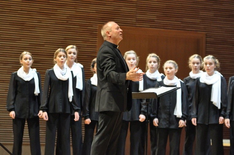 Rok z Puellae orantes