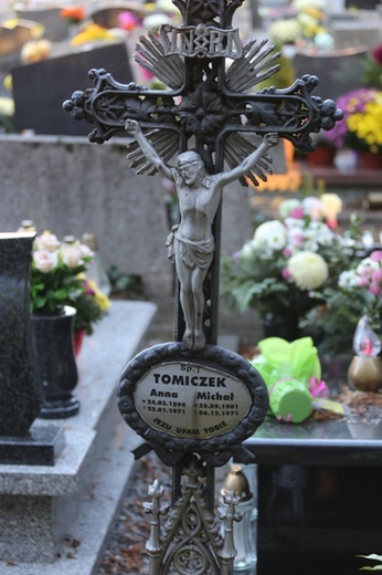 Cmentarz w parafii św. Klemensa w Ustroniu